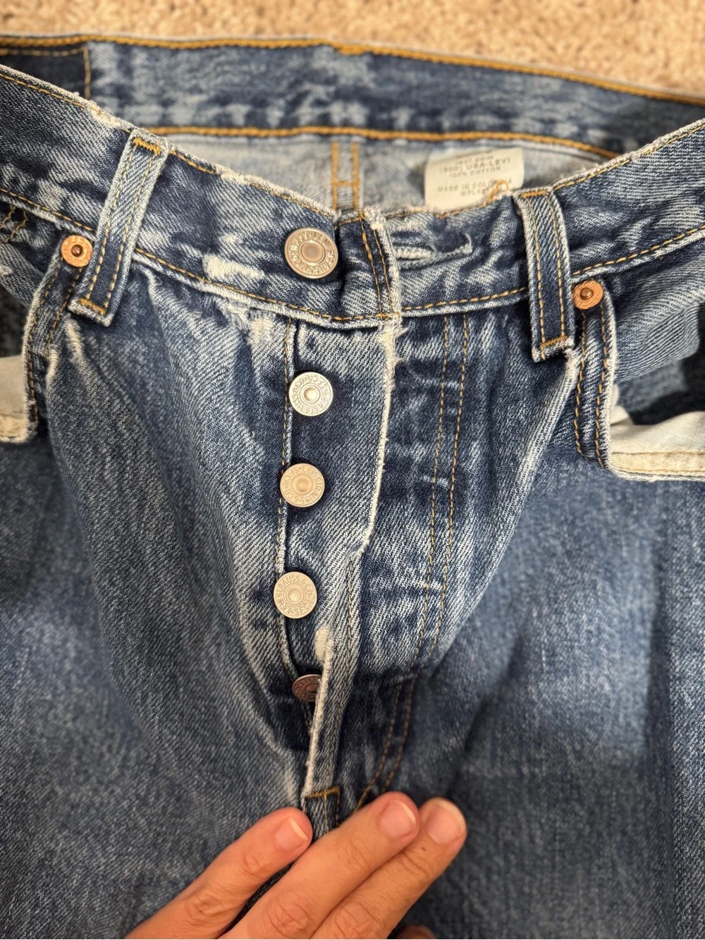 Levi’s 501 Unisex Button Fly Straight Jeans W32 L32 Made in Colombia Vintage